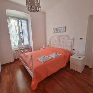 https://la-casa-dei-girasoli.hotelitalianriviera.com