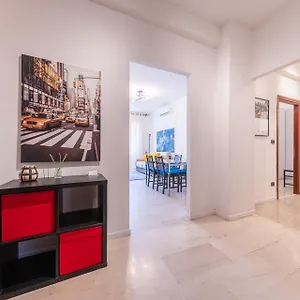 https://lungotevere-00153.it-romehotels.com